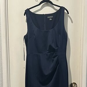 Jessica Howard formal floor length dress size 16.